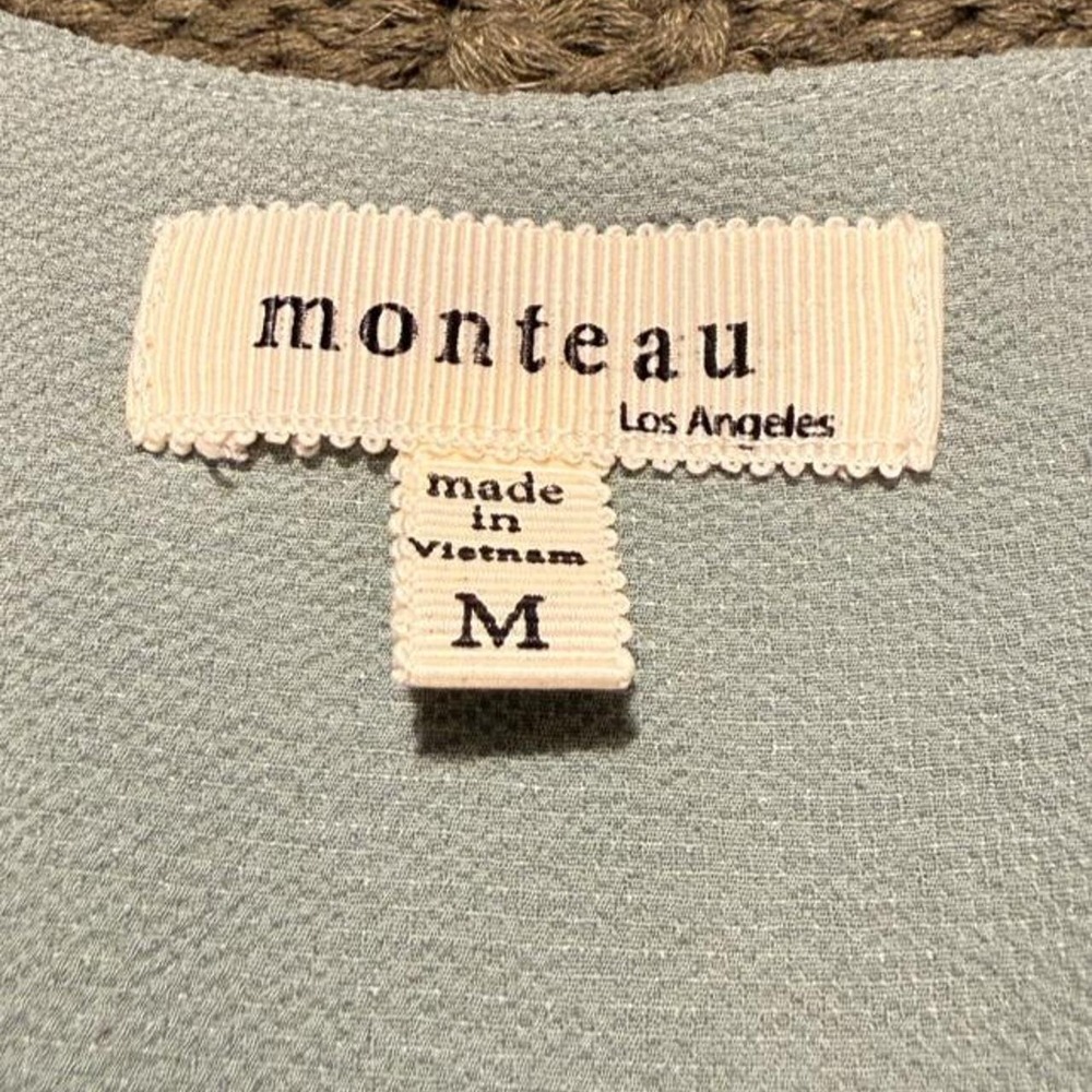 Monteau greenish top with peplum style - Picture 5 of 5